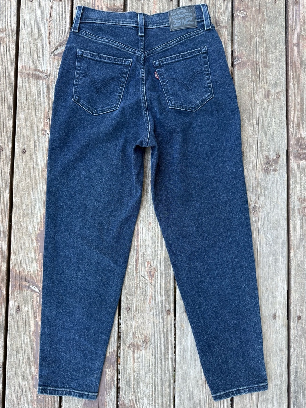 Levi’s high waisted taper jeans - Picture 2 of 6